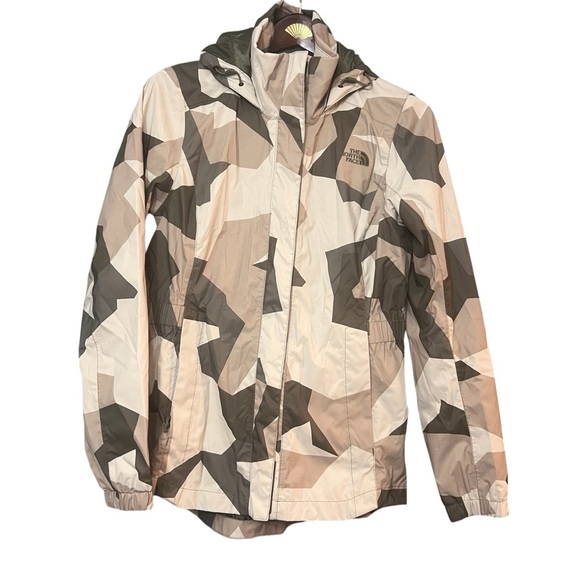 The North Face Jacket/ size: M/ Perfect condition/ Never worn it due to size - Picture 2 of 4